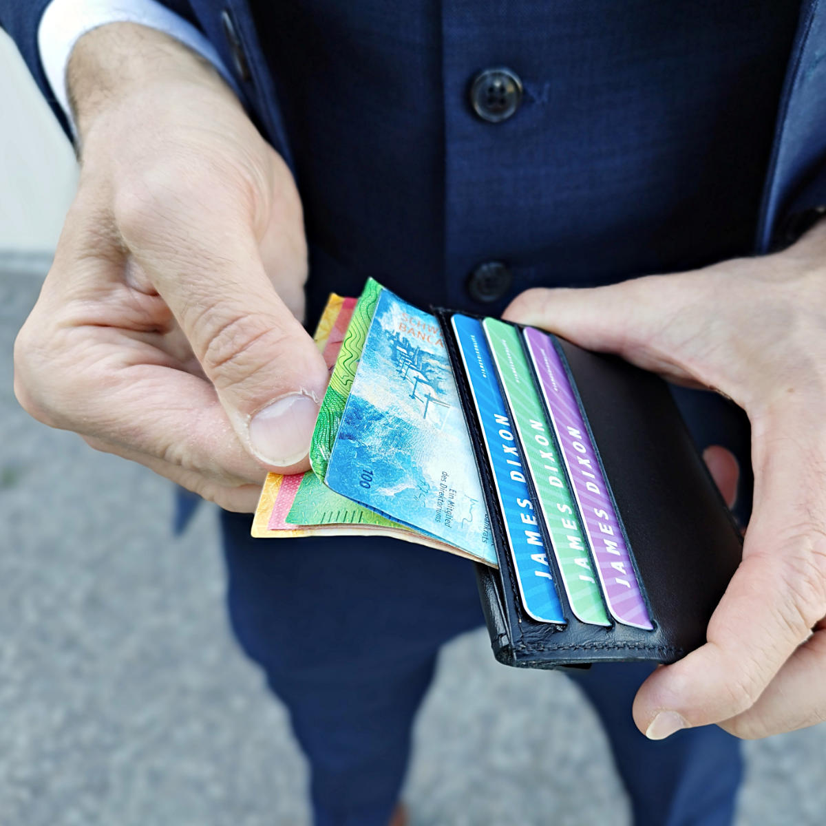 Black - One - Coin Pocket - Cardholder